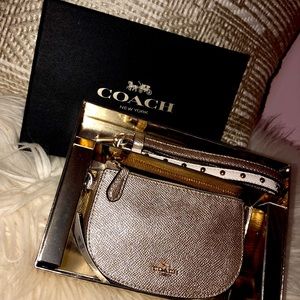 Coach wristlet bag